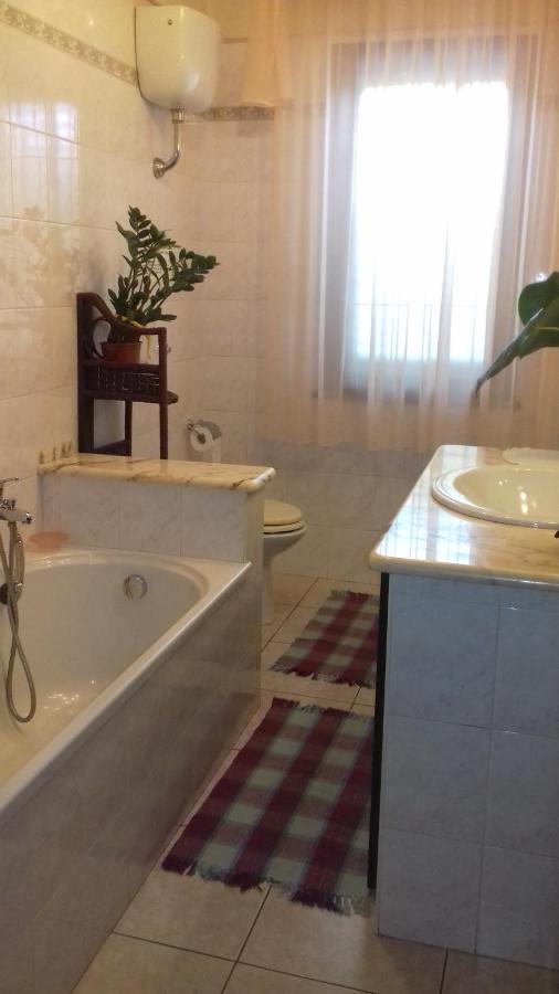 Bed and Breakfast Le Stelle Santa Margherita di Pula Esterno foto